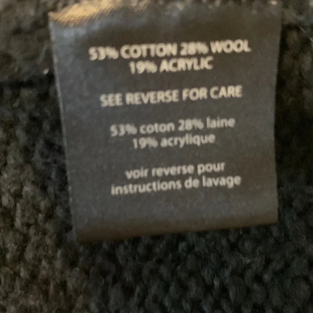 Adorable, warm kitty sweater - Picture 5 of 5